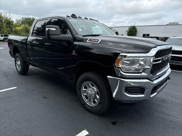 2024 RAM Ram 2500 RAM 2500 TRADESMAN CREW CAB 4X4 64 BOX