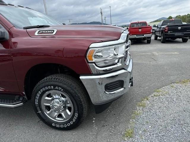 2024 RAM Ram 2500 RAM 2500 TRADESMAN CREW CAB 4X4 64 BOX