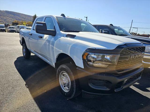 2024 RAM Ram 2500 RAM 2500 TRADESMAN CREW CAB 4X4 64 BOX