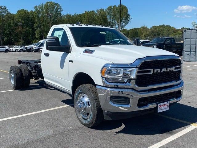 2024 RAM Ram 3500 Chassis Cab RAM 3500 TRADESMAN CHASSIS REGULAR CAB 4X4 84 CA