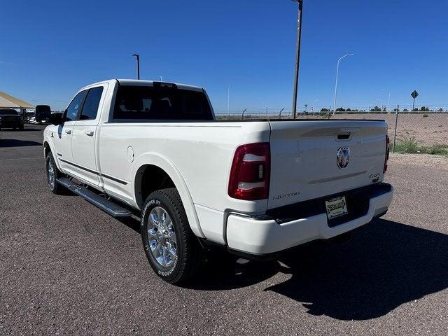 2024 RAM Ram 3500 RAM 3500 LIMITED CREW CAB 4X4 8 BOX