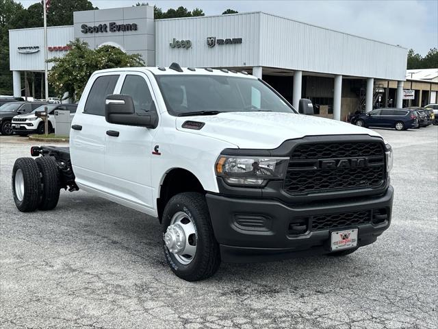 2024 RAM Ram 3500 Chassis Cab RAM 3500 TRADESMAN CREW CAB CHASSIS 4X4 60 CA