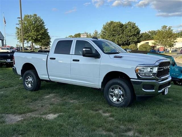 2024 RAM Ram 2500 RAM 2500 TRADESMAN CREW CAB 4X4 64 BOX