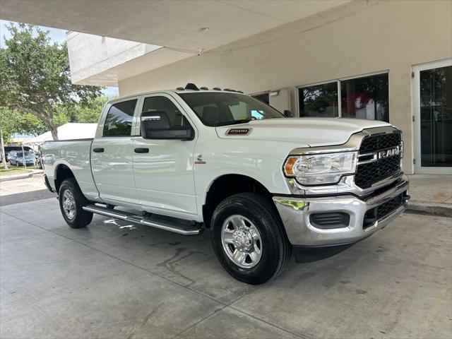 2024 RAM Ram 2500 RAM 2500 TRADESMAN CREW CAB 4X4 64 BOX