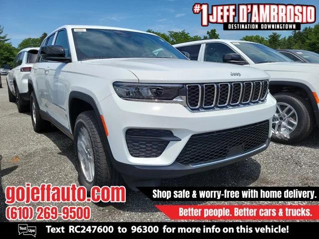 2024 Jeep Grand Cherokee GRAND CHEROKEE LAREDO 4X4