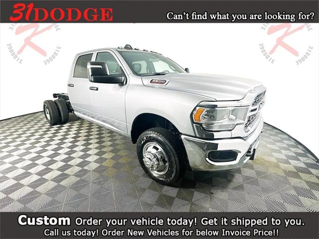 2024 RAM Ram 3500 Chassis Cab RAM 3500 TRADESMAN CREW CAB CHASSIS 4X2 60 CA