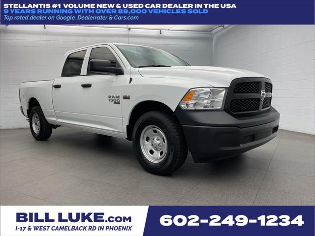 2024 RAM Ram 1500 Classic RAM 1500 CLASSIC TRADESMAN CREW CAB 4X4 64 BOX