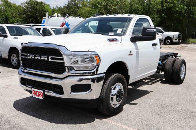 2024 RAM Ram 3500 Chassis Cab RAM 3500 TRADESMAN CHASSIS REGULAR CAB 4X4 60 CA
