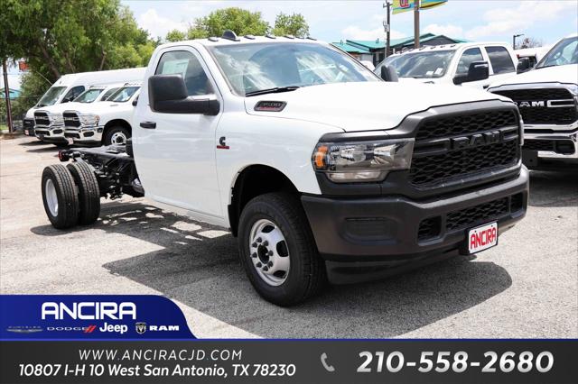 2024 RAM Ram 3500 Chassis Cab RAM 3500 TRADESMAN CHASSIS REGULAR CAB 4X4 84 CA