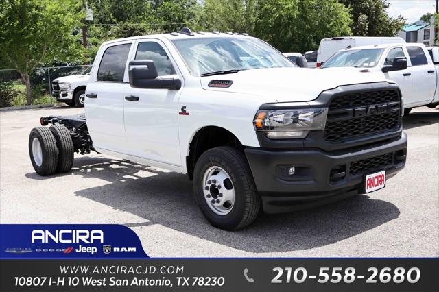 2024 RAM Ram 3500 Chassis Cab RAM 3500 TRADESMAN CREW CAB CHASSIS 4X4 60 CA