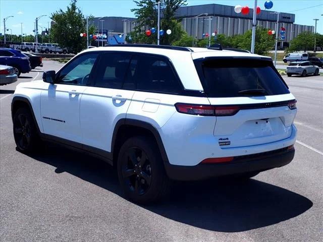 2023 Jeep Grand Cherokee Altitude 4x4