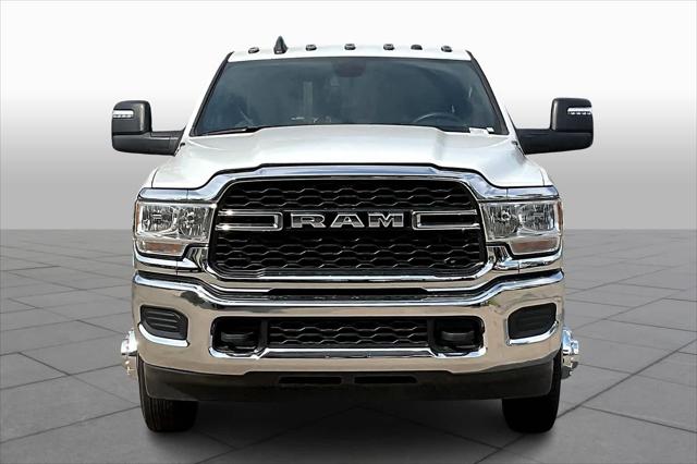 2024 RAM Ram 3500 RAM 3500 TRADESMAN CREW CAB 4X4 8 BOX