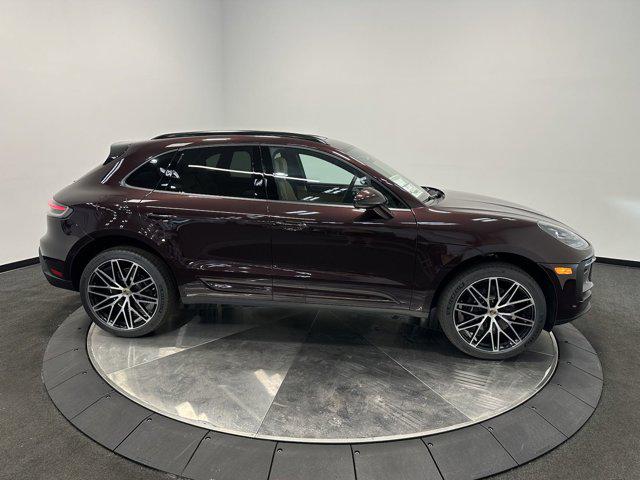 2024 Porsche Macan AWD