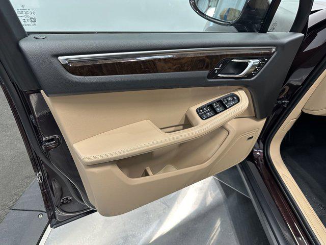 2024 Porsche Macan AWD