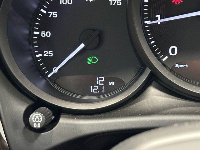 2024 Porsche Macan AWD