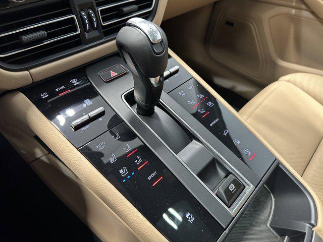 2024 Porsche Macan AWD