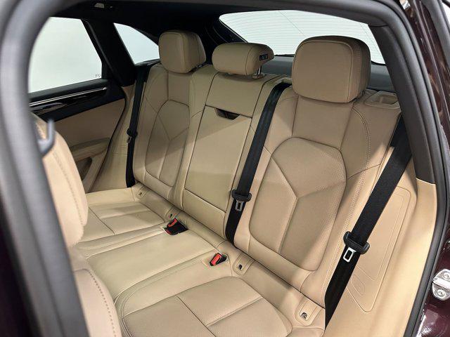 2024 Porsche Macan AWD