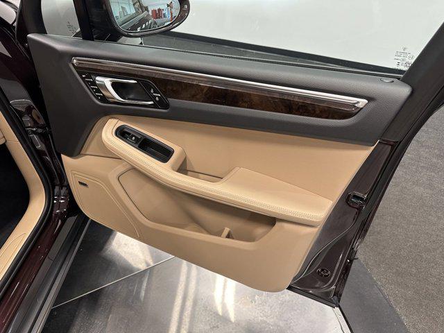 2024 Porsche Macan AWD