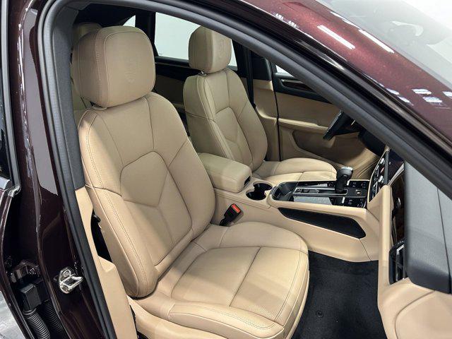 2024 Porsche Macan AWD
