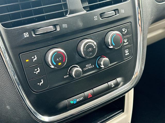 2017 Dodge Grand Caravan SE