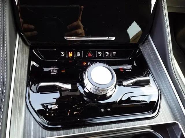 2023 Jeep Wagoneer Series III 4x4