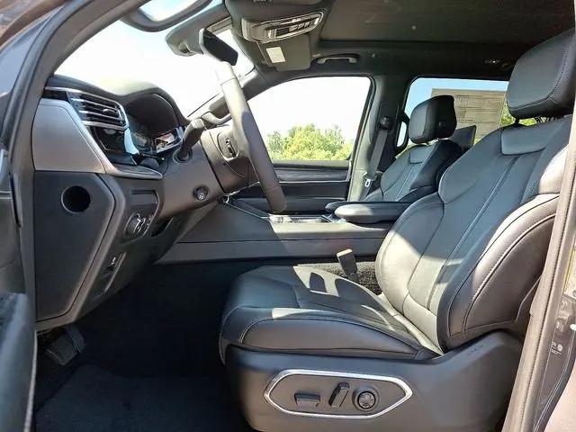 2024 Jeep Wagoneer Series III 4x4