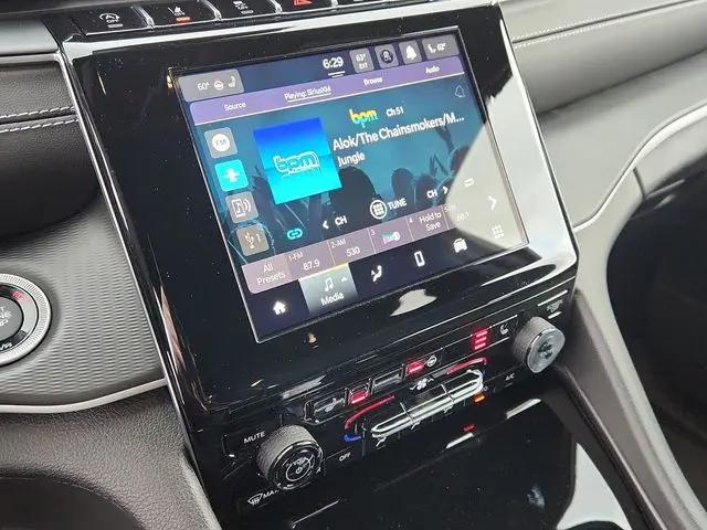 2023 Jeep Grand Cherokee L Altitude 4x4
