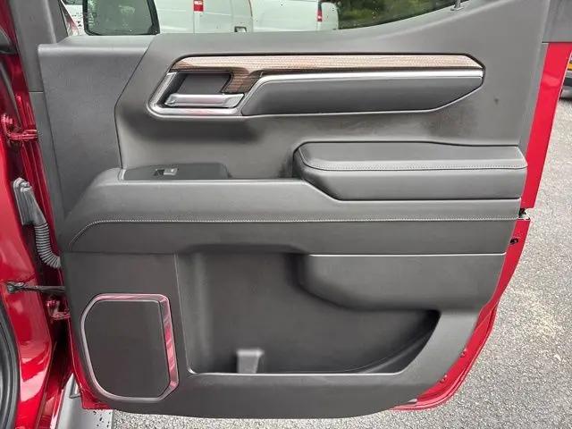 2024 Chevrolet Silverado 1500 4WD Crew Cab Short Bed RST
