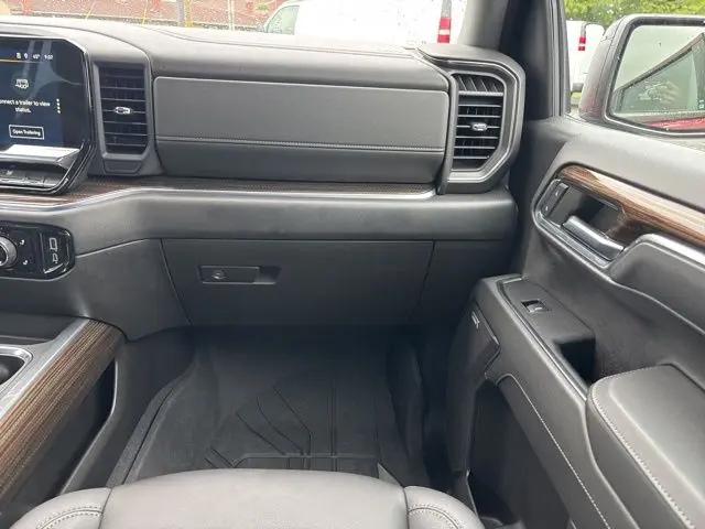 2024 Chevrolet Silverado 1500 4WD Crew Cab Short Bed RST