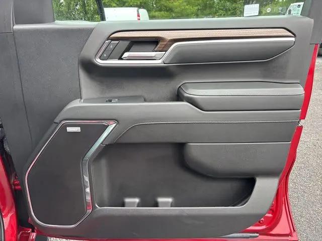 2024 Chevrolet Silverado 1500 4WD Crew Cab Short Bed RST