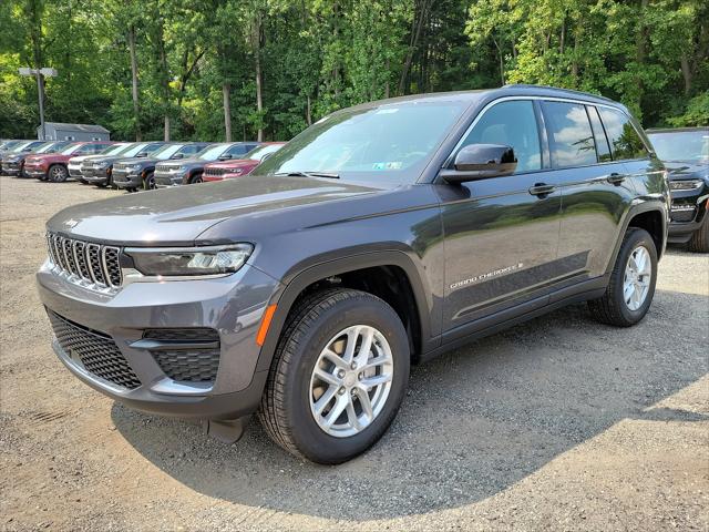 2024 Jeep Grand Cherokee GRAND CHEROKEE LAREDO X 4X4