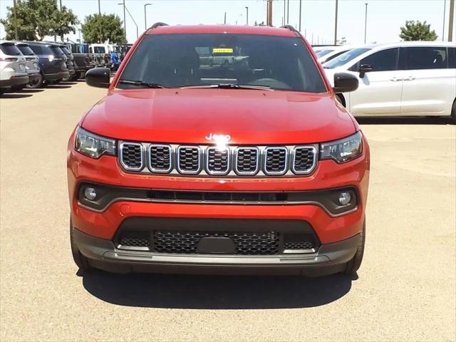 2024 Jeep Compass COMPASS LATITUDE 4X4