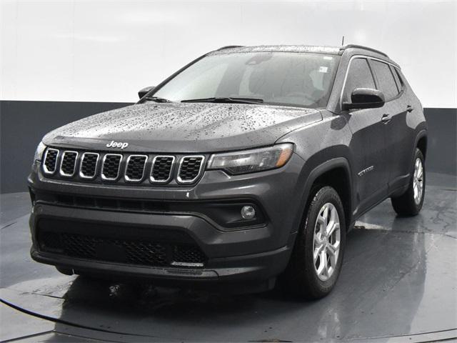 2024 Jeep Compass COMPASS LATITUDE 4X4