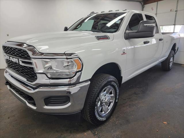 2024 RAM Ram 2500 RAM 2500 TRADESMAN CREW CAB 4X4 8 BOX