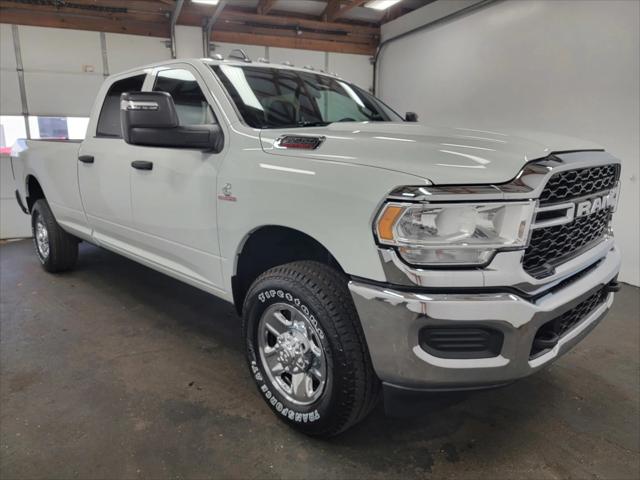 2024 RAM Ram 2500 RAM 2500 TRADESMAN CREW CAB 4X4 8 BOX