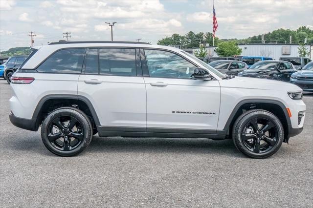 2024 Jeep Grand Cherokee GRAND CHEROKEE LIMITED 4X4