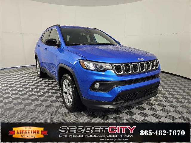 2024 Jeep Compass COMPASS LATITUDE 4X4