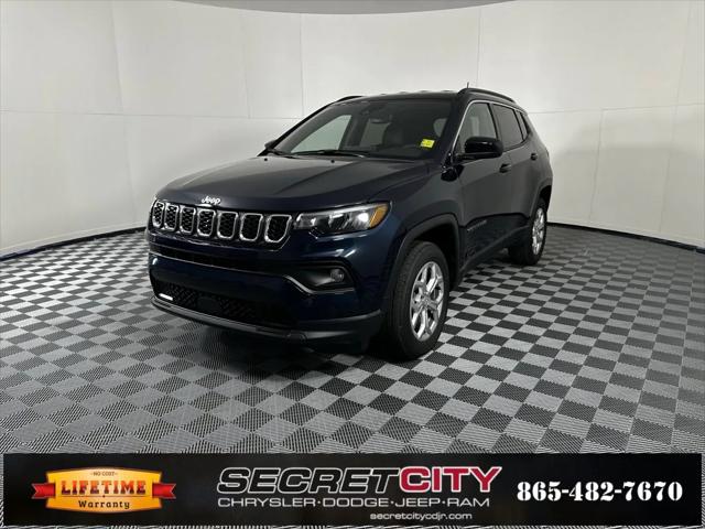 2024 Jeep Compass COMPASS LATITUDE 4X4