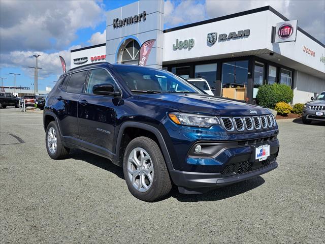 2024 Jeep Compass COMPASS LATITUDE 4X4