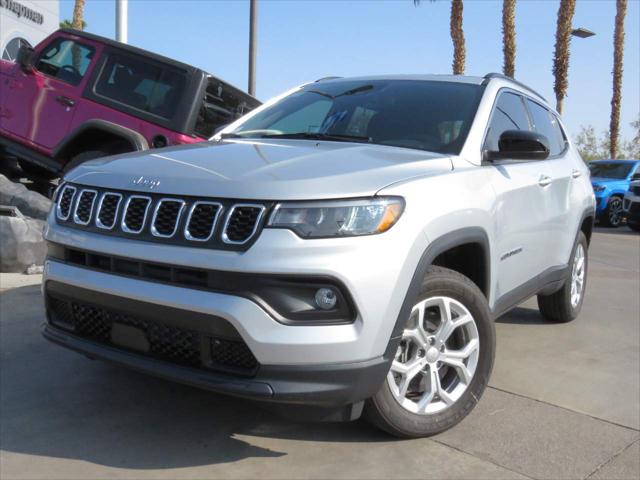 2024 Jeep Compass COMPASS LATITUDE 4X4