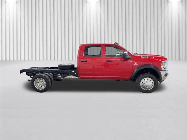 2024 RAM Ram 5500 Chassis Cab RAM 5500 TRADESMAN CHASSIS CREW CAB 4X4 60 CA