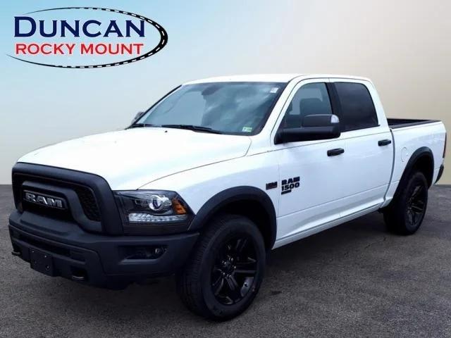 2024 RAM Ram 1500 Classic RAM 1500 CLASSIC WARLOCK CREW CAB 4X4 57 BOX