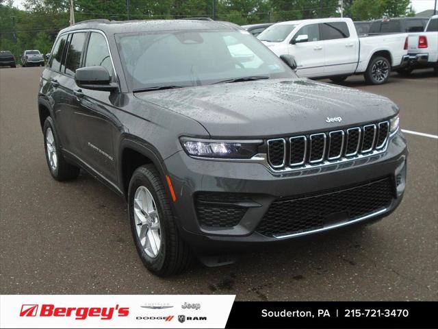 2024 Jeep Grand Cherokee GRAND CHEROKEE LAREDO X 4X4