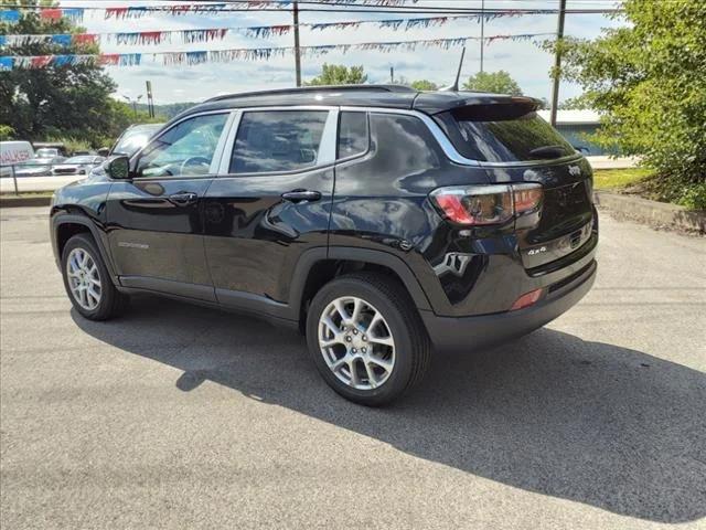 2024 Jeep Compass COMPASS LATITUDE LUX 4X4