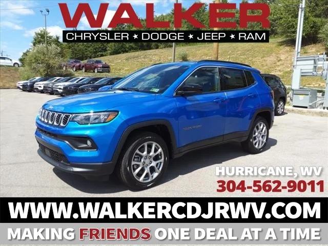 2024 Jeep Compass COMPASS LATITUDE LUX 4X4