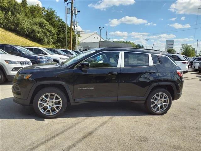 2024 Jeep Compass COMPASS LATITUDE LUX 4X4