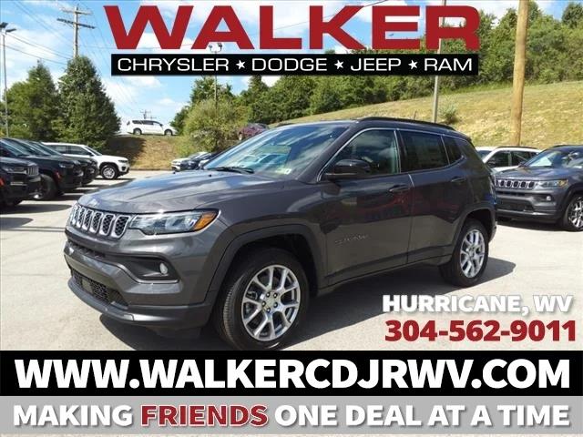 2024 Jeep Compass COMPASS LATITUDE LUX 4X4