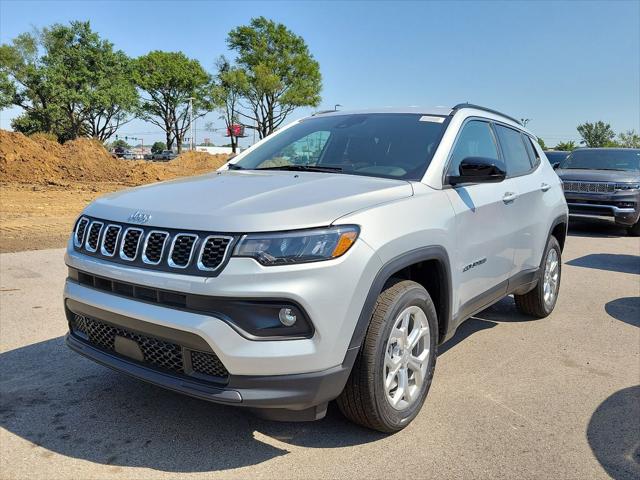 2024 Jeep Compass COMPASS LATITUDE 4X4