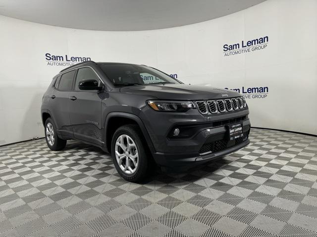 2024 Jeep Compass COMPASS LATITUDE 4X4