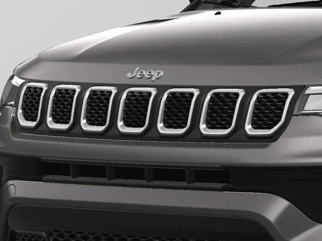 2024 Jeep Compass COMPASS LATITUDE 4X4